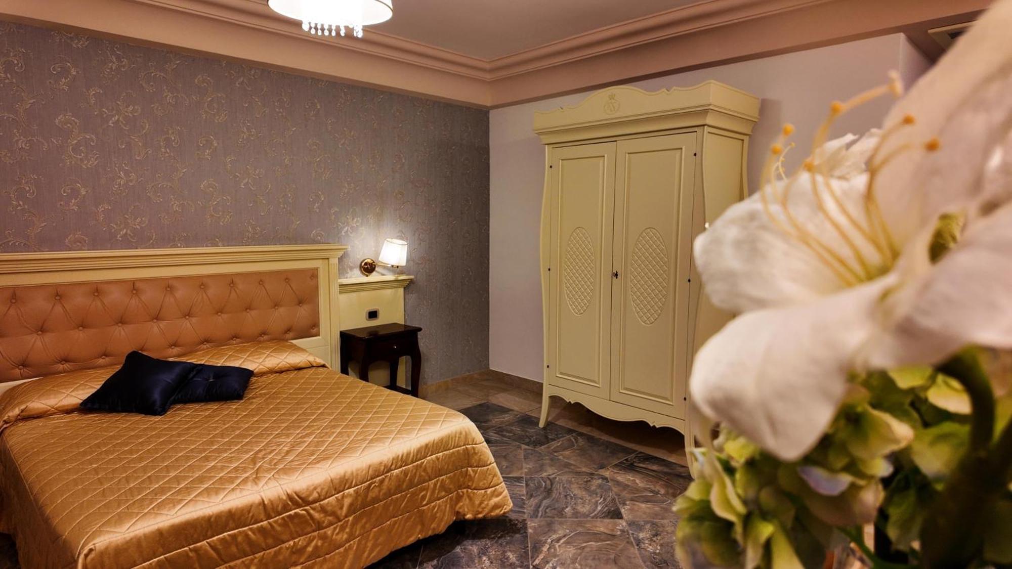 Regina Di Saba - Hotel Villa Per Ricevimenti Grottaminarda Eksteriør bilde